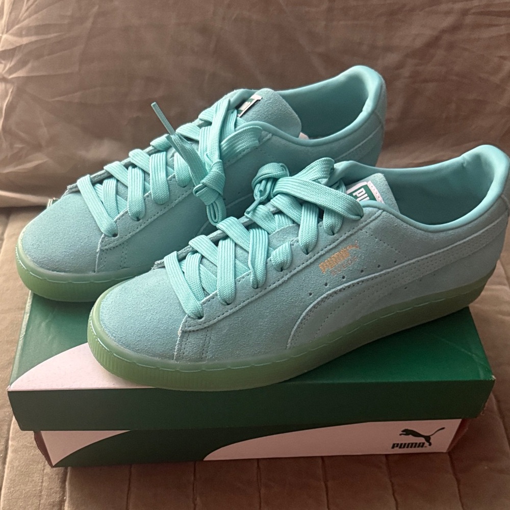 Puma Suede Classic XXI Sneakers 7 NIB
